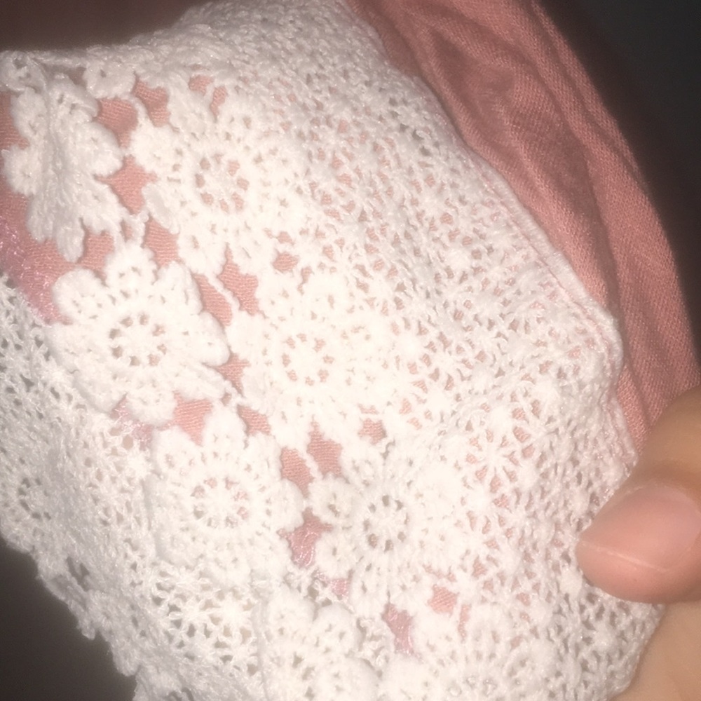 blouse - Picture 2 of 5